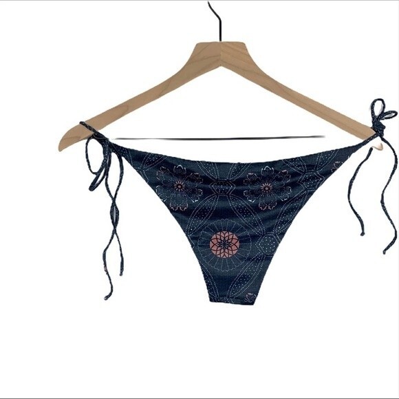 NEW TAVIK Plus Swimwear Jax Floral Side Tie Swim Bikini Bottom Size Large L - Picture 8 of 10